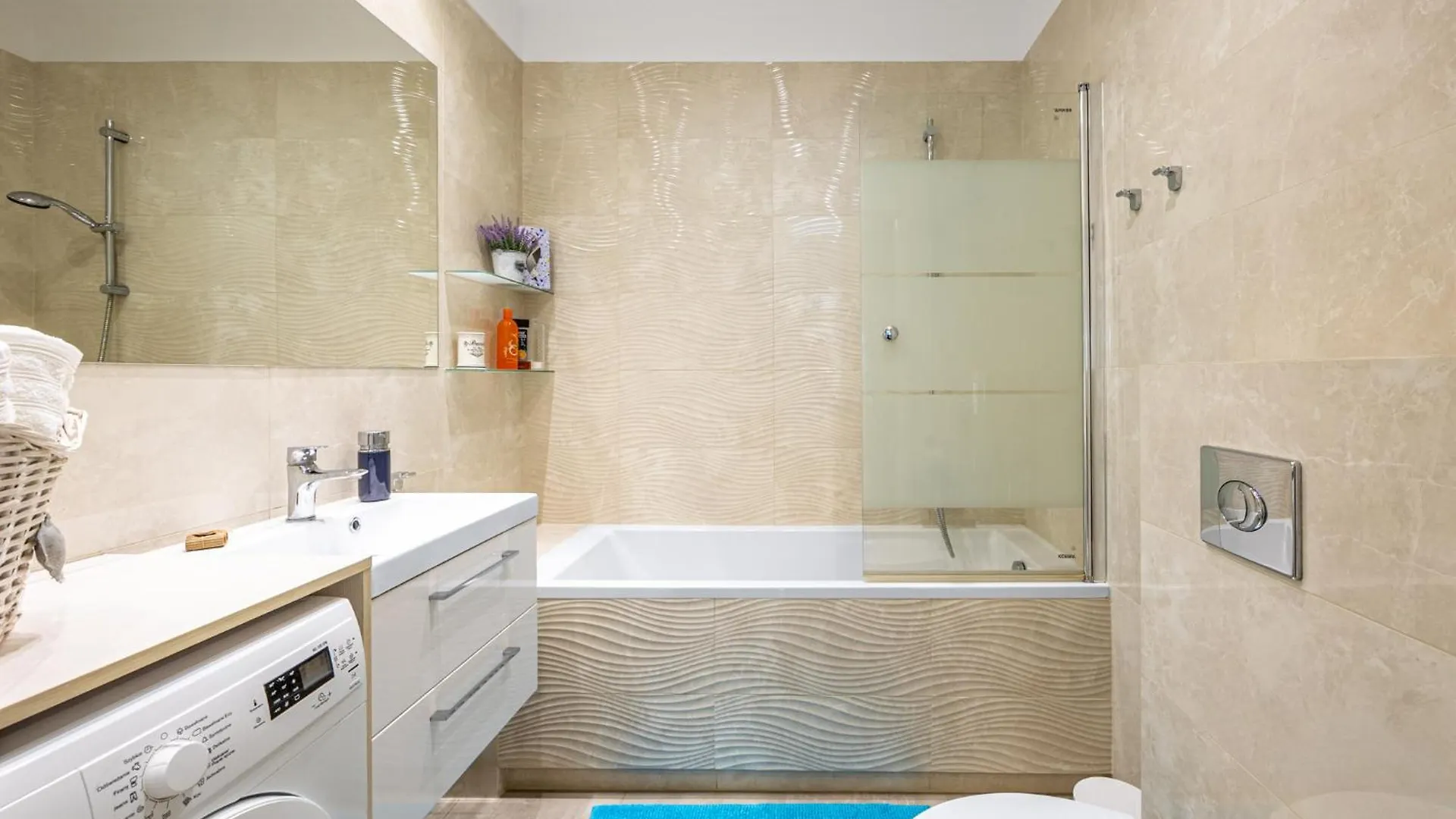 Luxury Apartment Bursztynowa 格但斯克