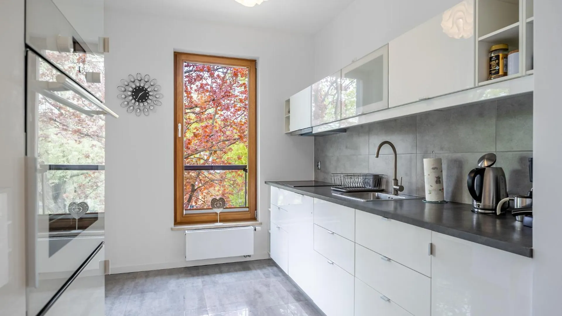 Luxury Apartment Bursztynowa 格但斯克 0*,  波兰